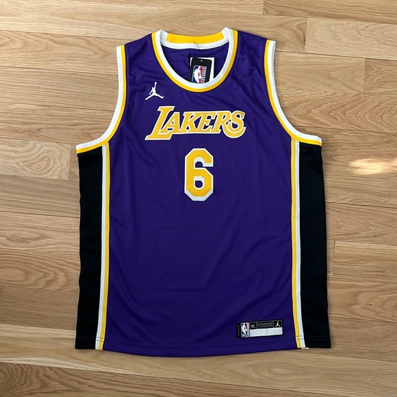 Lebron lakers jersey - Picture 1 of 3